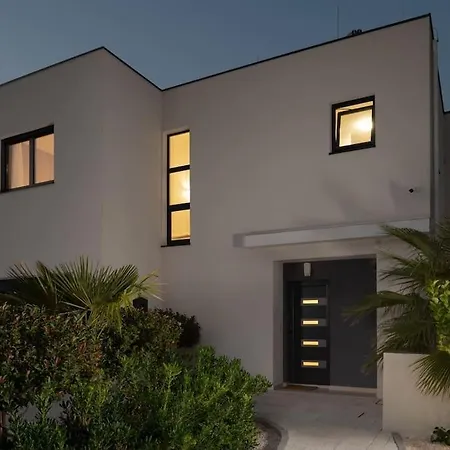 Palm Bay 2, Heated Pool - 10 M From The Sea Villa *