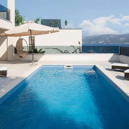 Palm Bay 2, Heated Pool - 10 M From The Sea Villa
