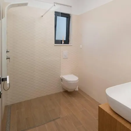 Palm Bay 2, Heated Pool - 10 M From The Sea Ražanj