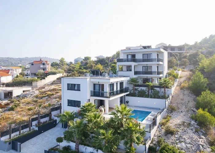 וילה Palm Bay 2, Heated Pool - 10 M From The Sea