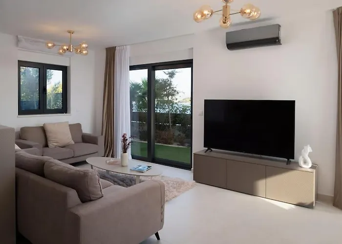 Palm Bay 2, Heated Pool - 10 M From The Sea Villa Razanj