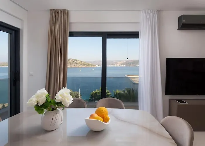 Palm Bay 2, Heated Pool - 10 M From The Sea Villa