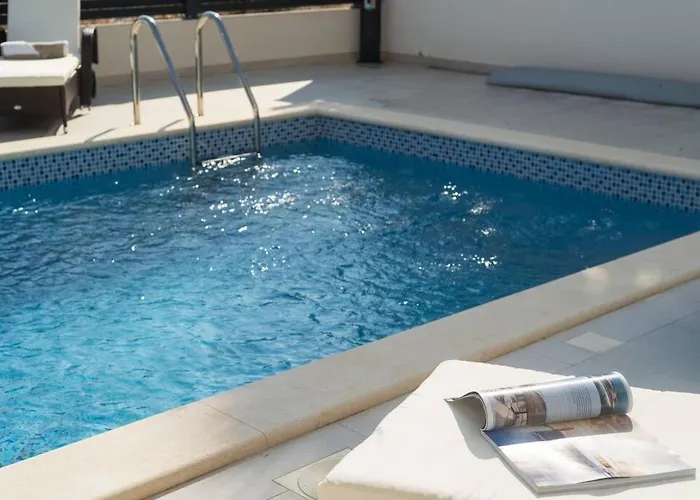 Villa Palm Bay 2, Heated Pool - 10 M From The Sea Razanj