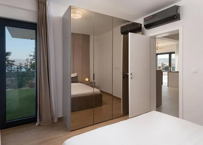 Palm Bay 2, Heated Pool - 10 M From The Sea Villa Razanj