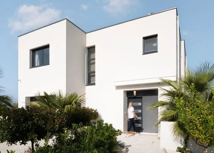 וילה Palm Bay 2, Heated Pool - 10 M From The Sea Ražanj